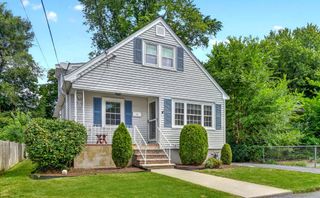 14 Centre Lane, Boston, MA 02132