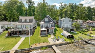 7296 Walnut Hill Road, Woodstock Twp, MI 49253