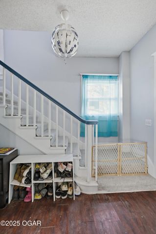 528 N Sergeant Avenue, Joplin, MO 64801