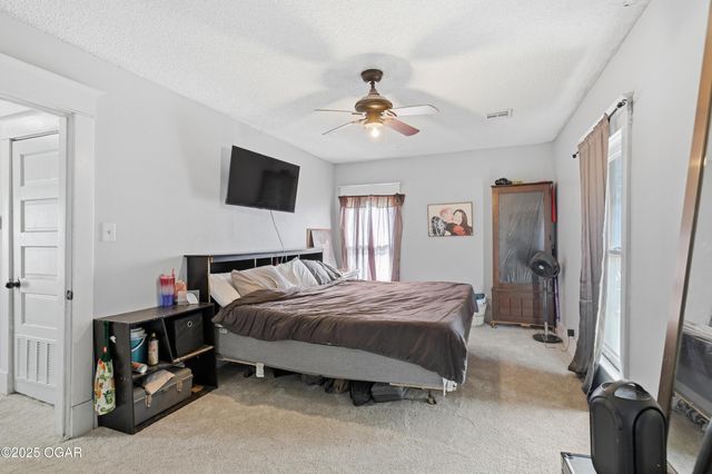 528 N Sergeant Avenue, Joplin, MO 64801