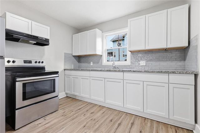 4115 E Linwood Boulevard, Kansas City, MO 64128