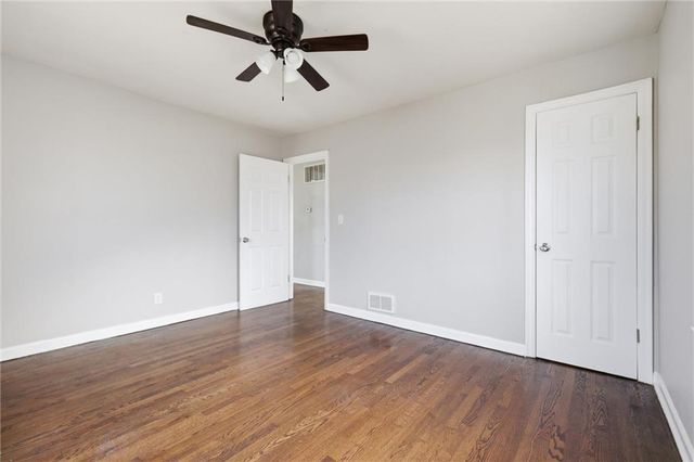 4115 E Linwood Boulevard, Kansas City, MO 64128