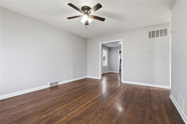 4115 E Linwood Boulevard, Kansas City, MO 64128