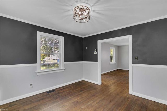 36 Davis AVE, Newport News, VA 23601
