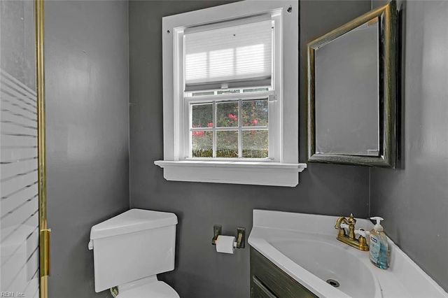 36 Davis AVE, Newport News, VA 23601
