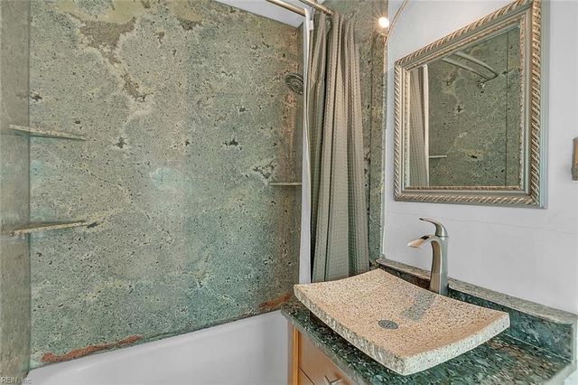 36 Davis AVE, Newport News, VA 23601
