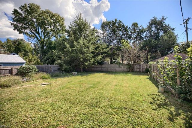 36 Davis AVE, Newport News, VA 23601