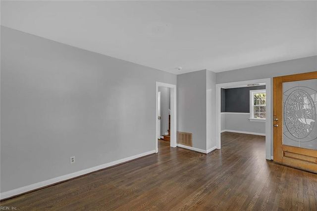 36 Davis AVE, Newport News, VA 23601