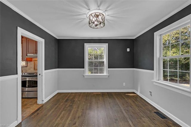 36 Davis AVE, Newport News, VA 23601