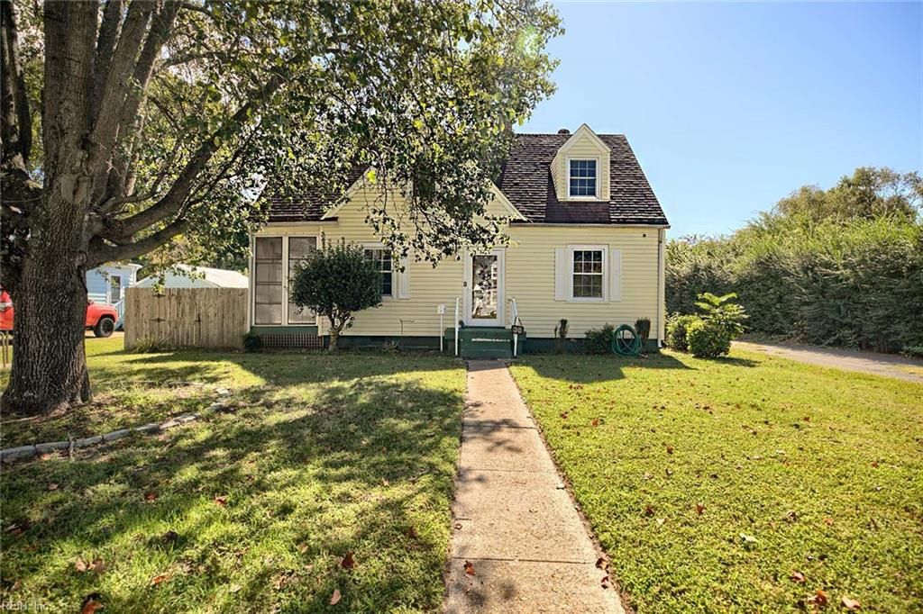 36 Davis AVE, Newport News, VA 23601