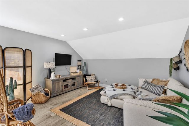 2460 Chapel Rd, Brighton Twp, PA 15009