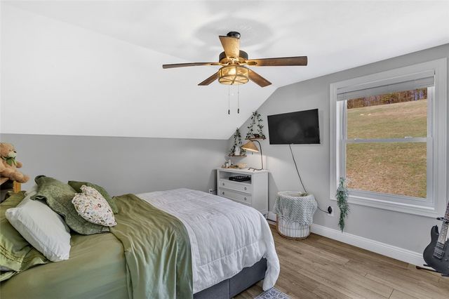 2460 Chapel Rd, Brighton Twp, PA 15009