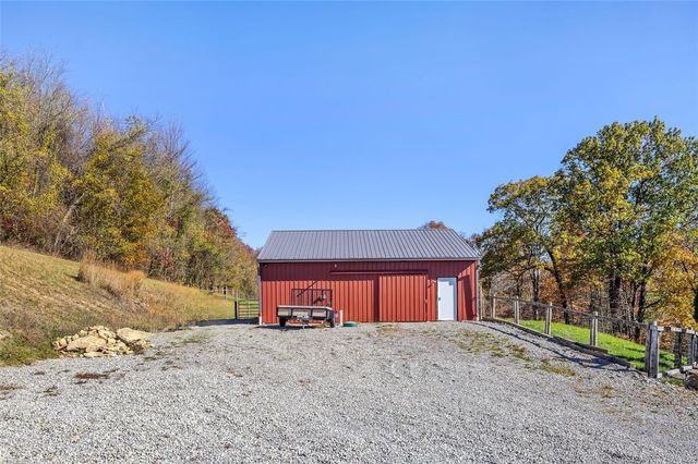 2460 Chapel Rd, Brighton Twp, PA 15009