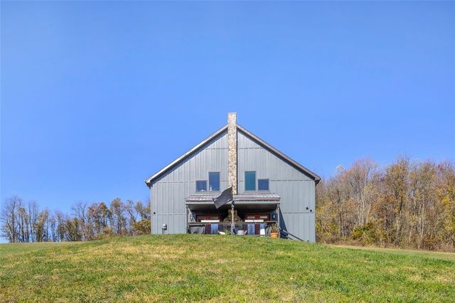 2460 Chapel Rd, Brighton Twp, PA 15009