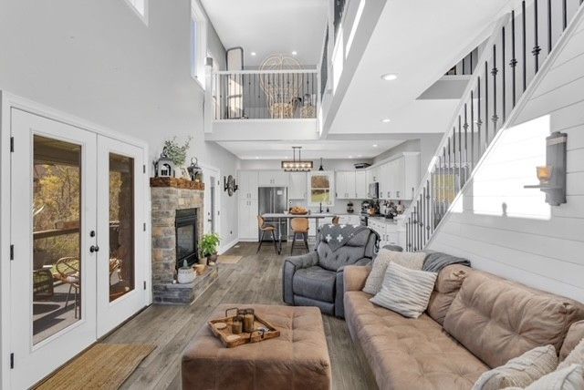 2460 Chapel Rd, Brighton Twp, PA 15009