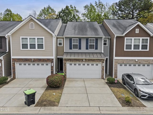 123 Cobalt Creek Way, Holly Springs, NC 27540