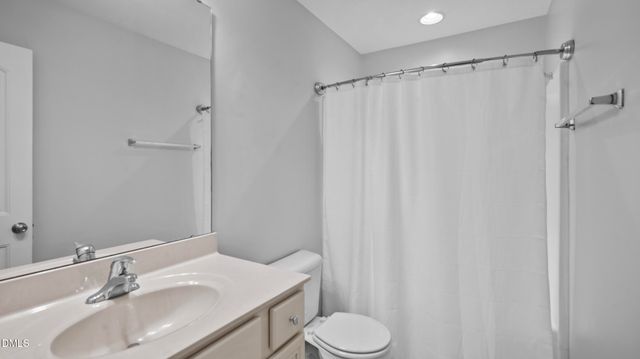 123 Cobalt Creek Way, Holly Springs, NC 27540