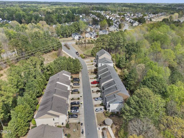 123 Cobalt Creek Way, Holly Springs, NC 27540