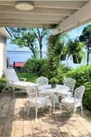 5337 S Lakeshore Drive, Shreveport, LA 71109