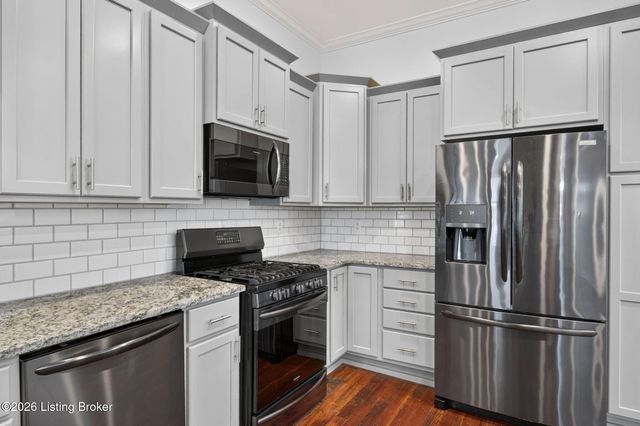 1122 E Burnett Ave, Louisville, KY 40217