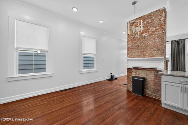 1122 E Burnett Ave, Louisville, KY 40217