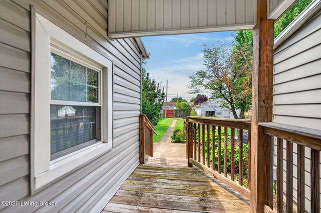 1122 E Burnett Ave, Louisville, KY 40217