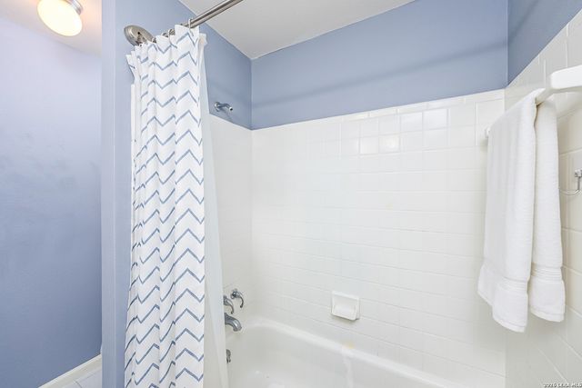 7711 Callaghan Rd Apt 805, San Antonio, TX 78229