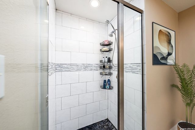 7711 Callaghan Rd Apt 805, San Antonio, TX 78229