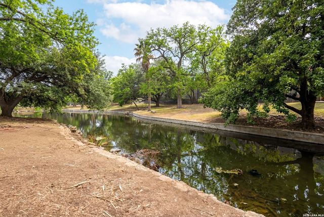 7711 Callaghan Rd Apt 805, San Antonio, TX 78229