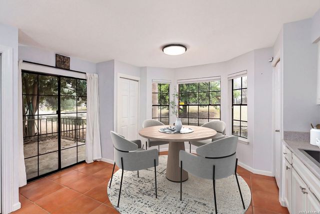 7711 Callaghan Rd Apt 805, San Antonio, TX 78229