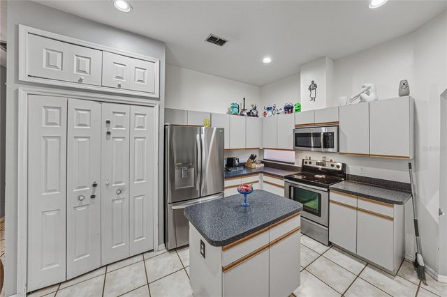 3926 MEADOWLARK COURT, Land O Lakes, FL 34639