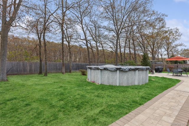 61 Griffin Drive, Mount Sinai, NY 11766