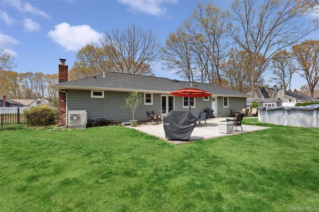 61 Griffin Drive, Mount Sinai, NY 11766