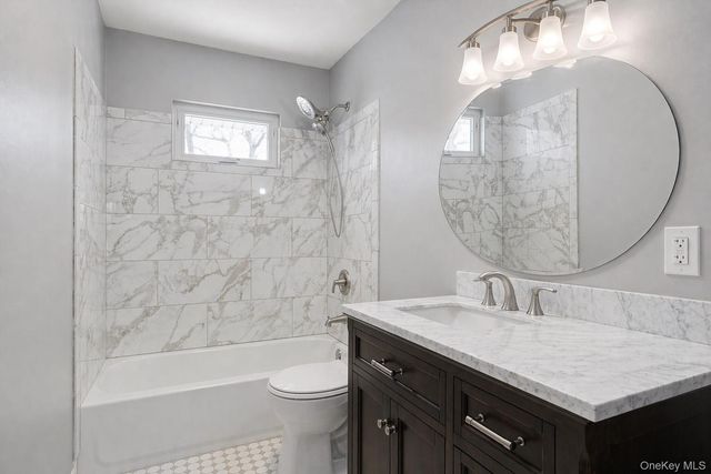 61 Griffin Drive, Mount Sinai, NY 11766