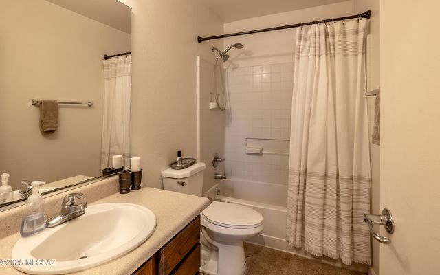 7658 E Desert Overlook Drive, Tucson, AZ 85710