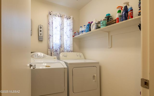 7658 E Desert Overlook Drive, Tucson, AZ 85710