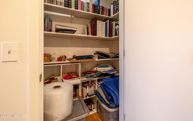 7658 E Desert Overlook Drive, Tucson, AZ 85710