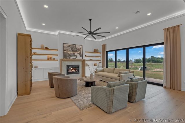 11113 S Thomas Terrace W, Jenks, OK 74037