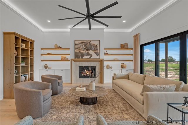 11113 S Thomas Terrace W, Jenks, OK 74037