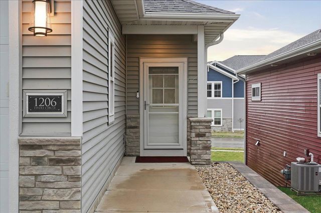 1206 Tivoli Circle, Oregon, WI 53575