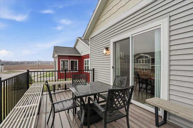1206 Tivoli Circle, Oregon, WI 53575