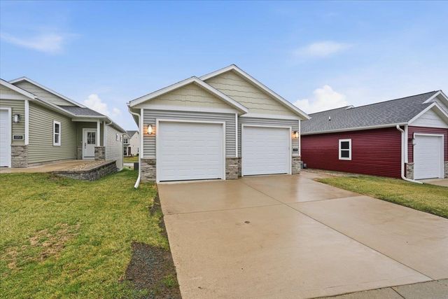 1206 Tivoli Circle, Oregon, WI 53575
