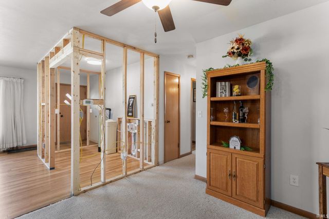 4404 N 350 E Road, Rolling Prairie, IN 46371