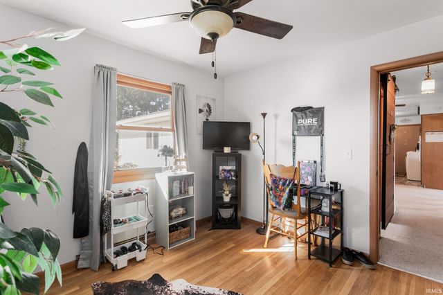 4404 N 350 E Road, Rolling Prairie, IN 46371