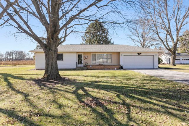 4404 N 350 E Road, Rolling Prairie, IN 46371