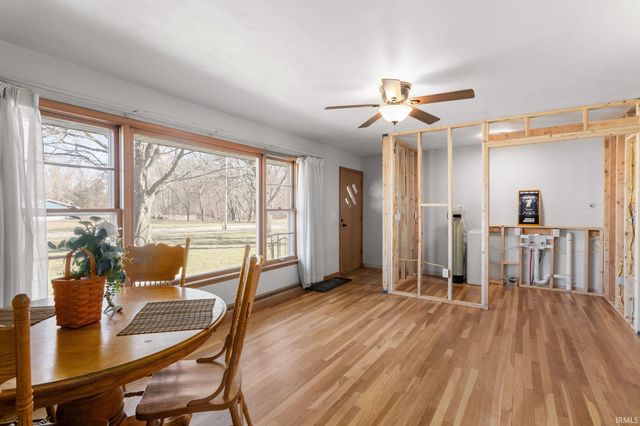 4404 N 350 E Road, Rolling Prairie, IN 46371