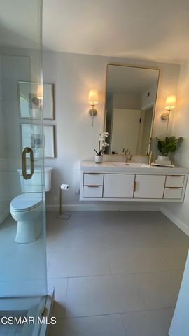 23275 Park Ensenada, Calabasas, CA 91302
