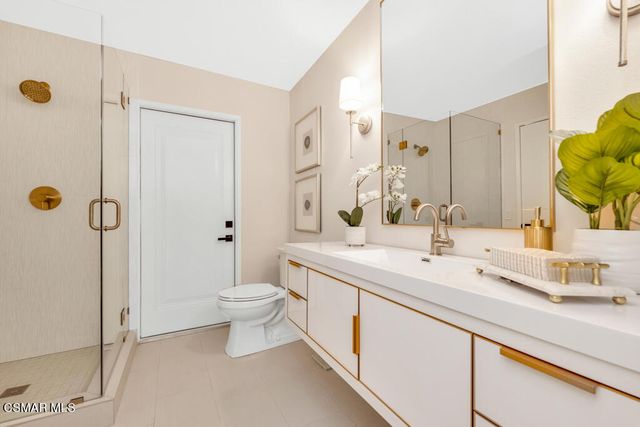 23275 Park Ensenada, Calabasas, CA 91302