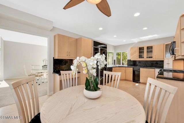 23275 Park Ensenada, Calabasas, CA 91302