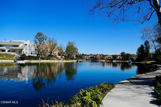 23275 Park Ensenada, Calabasas, CA 91302